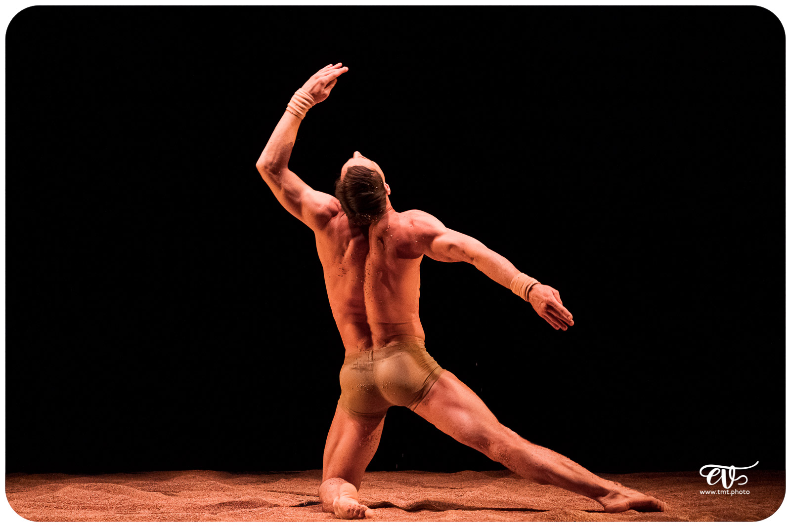 MY LAND (RECIRQUEL COMPANY)